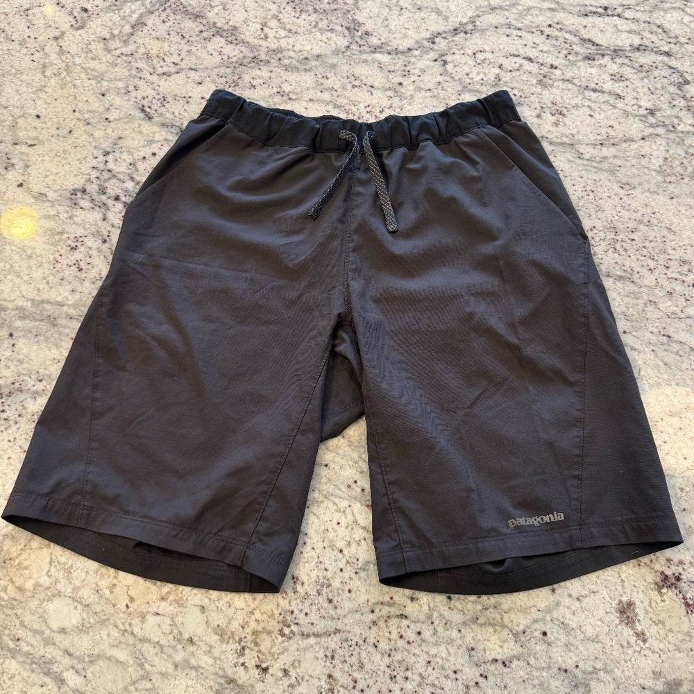 Men's Patagonia Lightweight Hybrid Shorts - Size Small